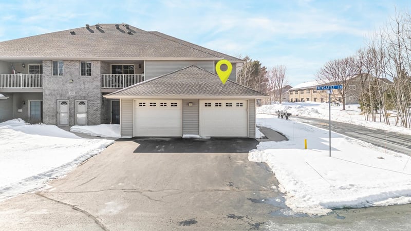 4735 Newcastle Ln #D, Appleton, WI 54913