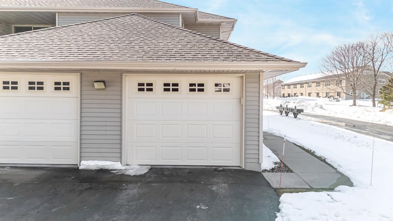 4735 Newcastle Ln #D, Appleton, WI 54913