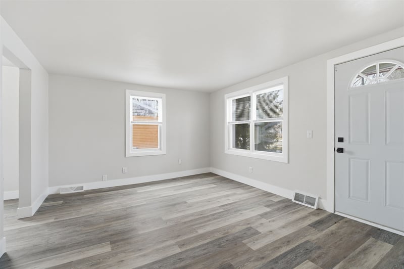 133 Peckham St, Neenah, WI 54956