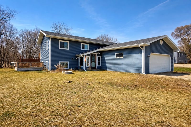 3053 Union St, Eureka, WI 54963