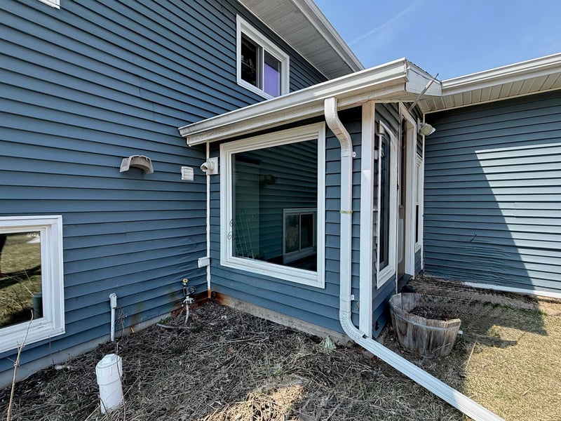 3053 Union St, Eureka, WI 54963