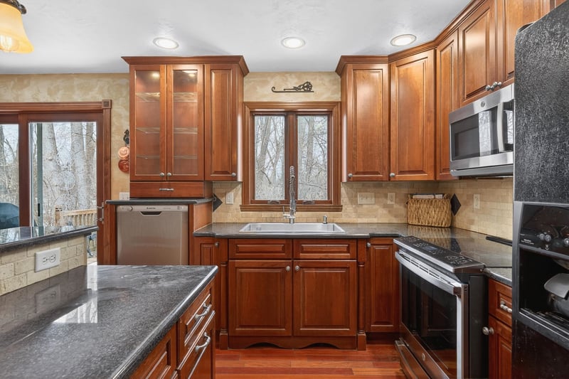 2718 Independence Ct, Appleton, WI 54914