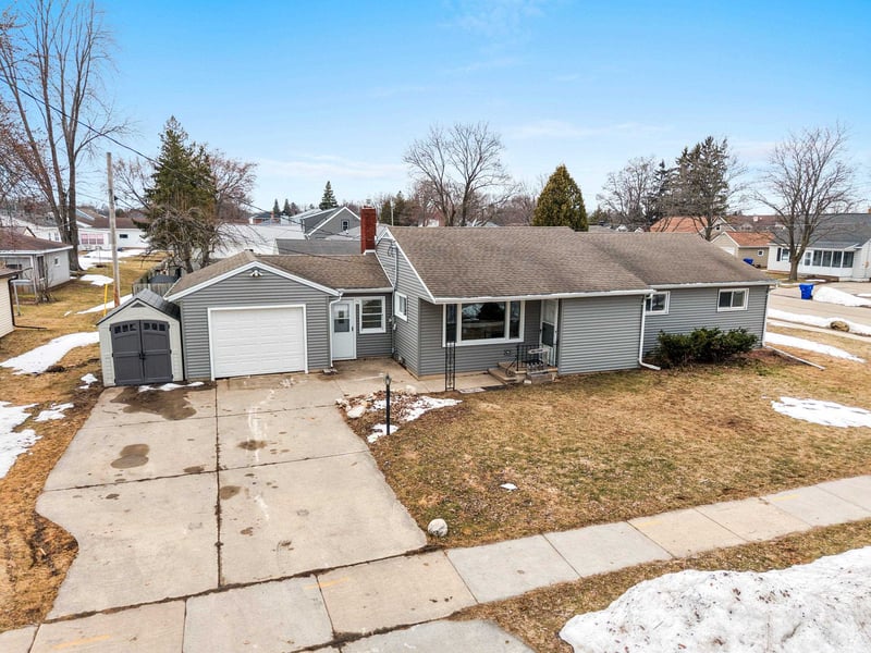 1501 Oakridge Ave, Kaukauna, WI 54130-3347
