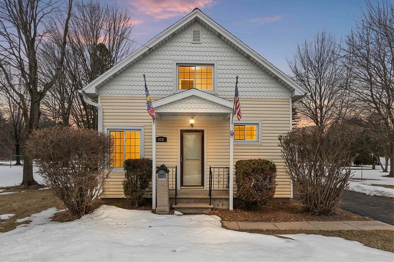 418 Smith Ave, Oconto, WI 54153-0000