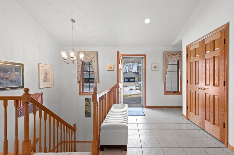 3096 Lepak Ln, Green Bay, WI 54313