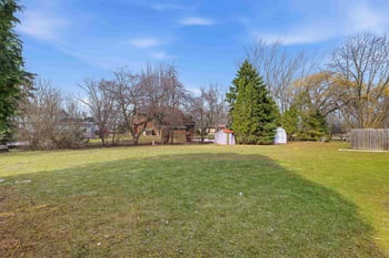 870 Nicolet Ave, Oshkosh, WI 54901