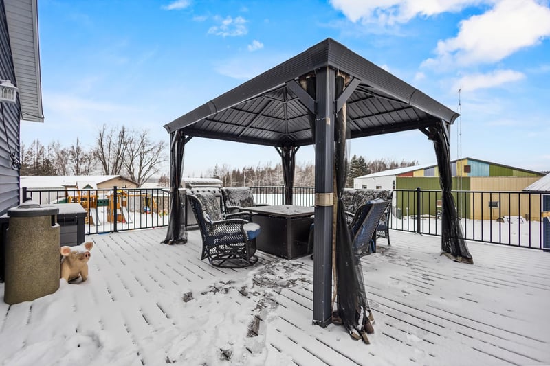 7708 State Hwy 32, Gillett, WI 54124