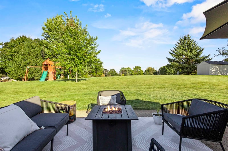 N1778 Hyacinth Ln, Greenville, WI 54942