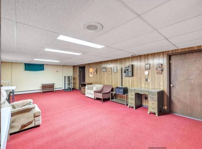 1376 Kellogg St, Green Bay, WI 54303