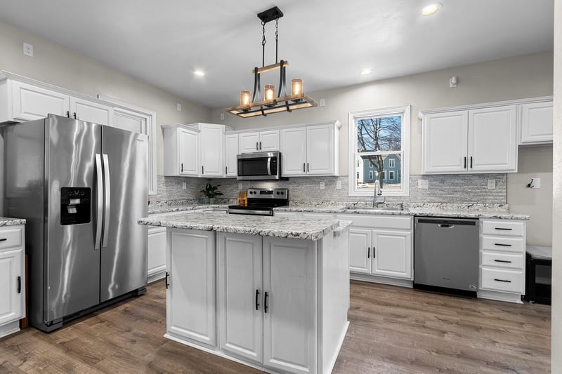 205 5th St, Kaukauna, WI 54130