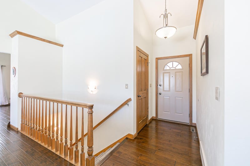 2190 Hidden Creek Rd, Neenah, WI 54956-8916