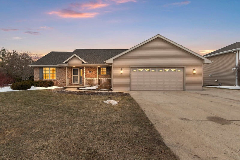 3950 Agatha Christie Ave, De Pere, WI 54115