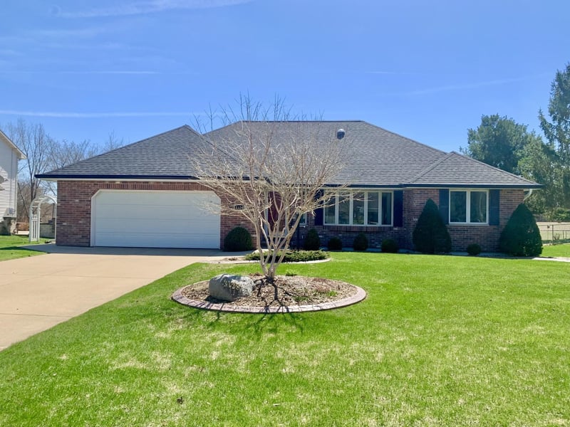 3128 Concordia Ln, Green Bay, WI 54311-4738