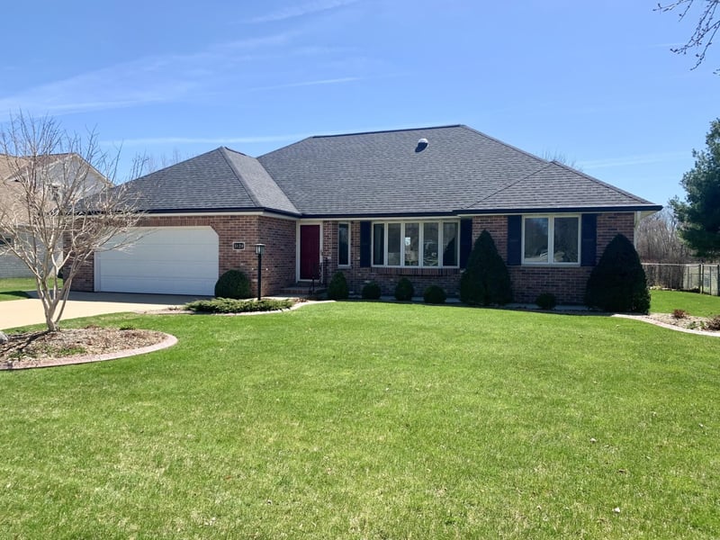 3128 Concordia Ln, Green Bay, WI 54311-4738