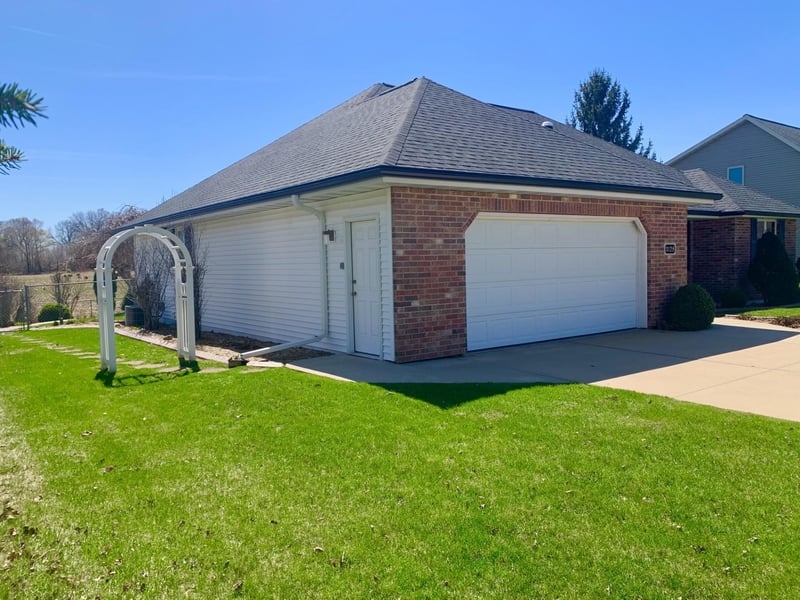 3128 Concordia Ln, Green Bay, WI 54311-4738