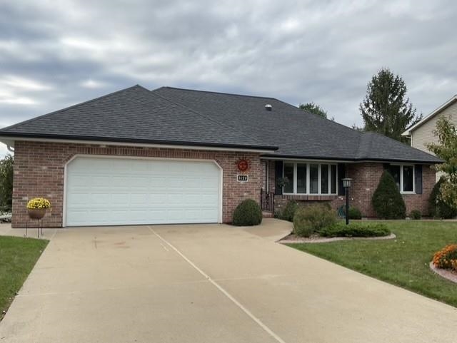 3128 Concordia Ln, Green Bay, WI 54311-4738
