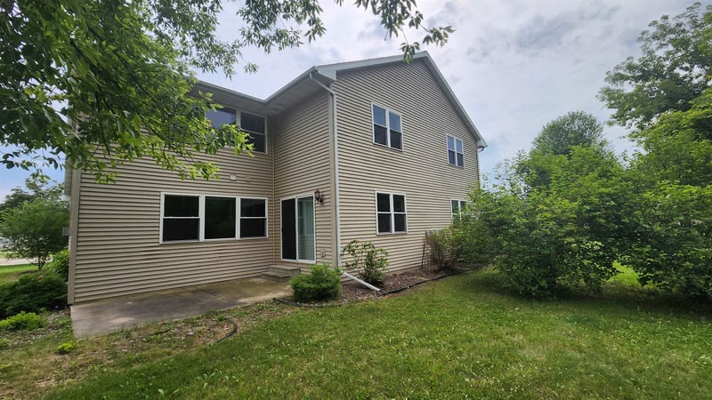 715 Edge Point Ct #2, De Pere, WI 54115
