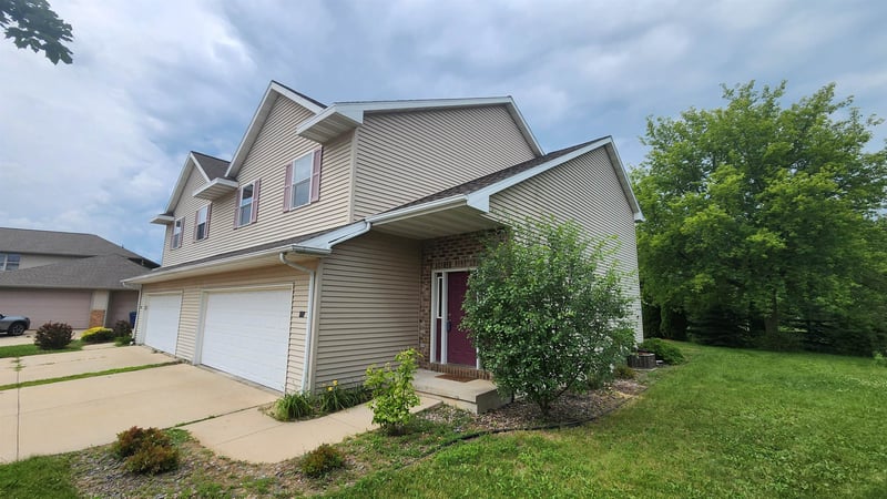 715 Edge Point Ct #2, De Pere, WI 54115