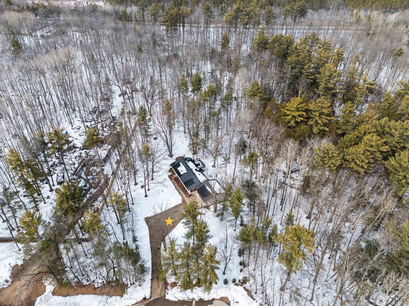 6722 Oconto River Shores Ln, Oconto Falls, WI 54154