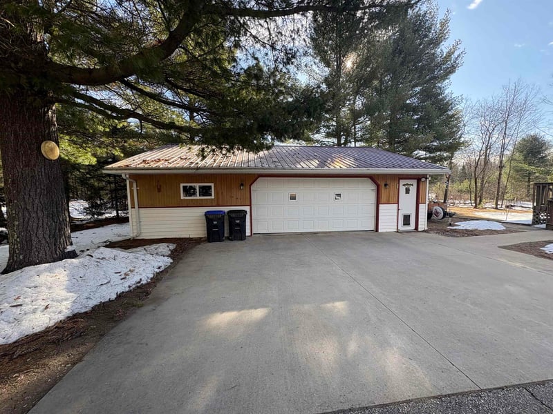 W6449 Old Lake Ln, Shawano, WI 54166