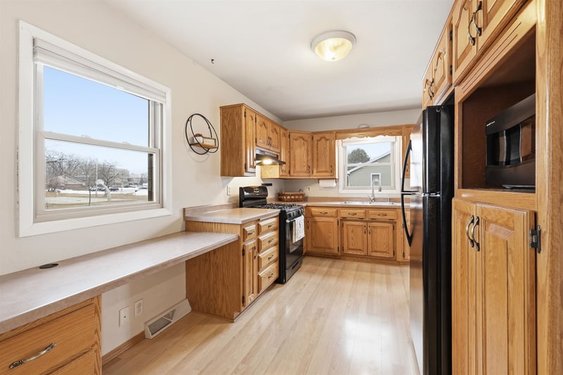 1779 Badger St, Green Bay, WI 54303