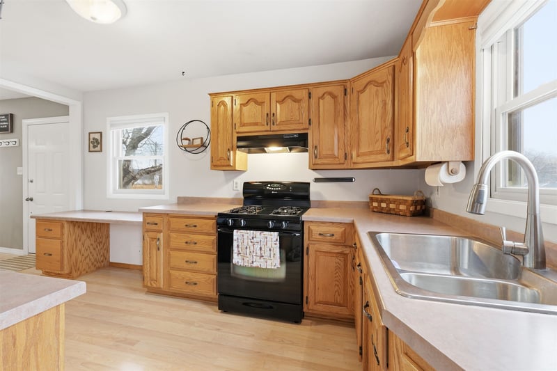 1779 Badger St, Green Bay, WI 54303