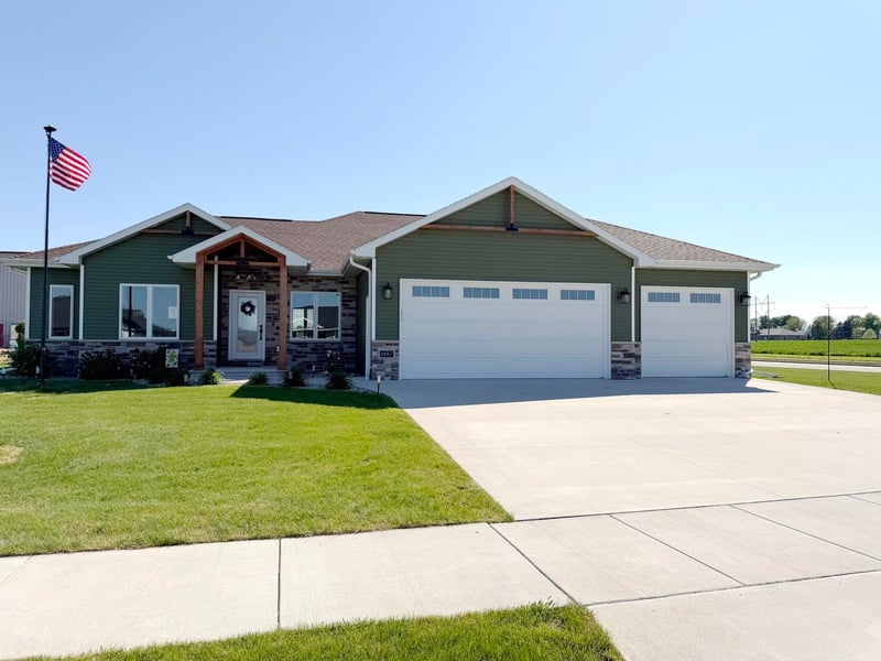 1667 Torchwood Trl, De Pere, WI 54115
