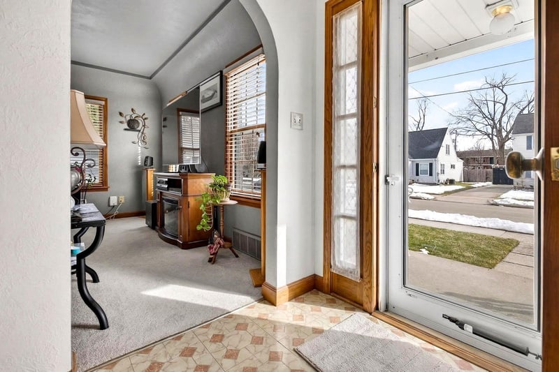 228 Frederick St, Menasha, WI 54952