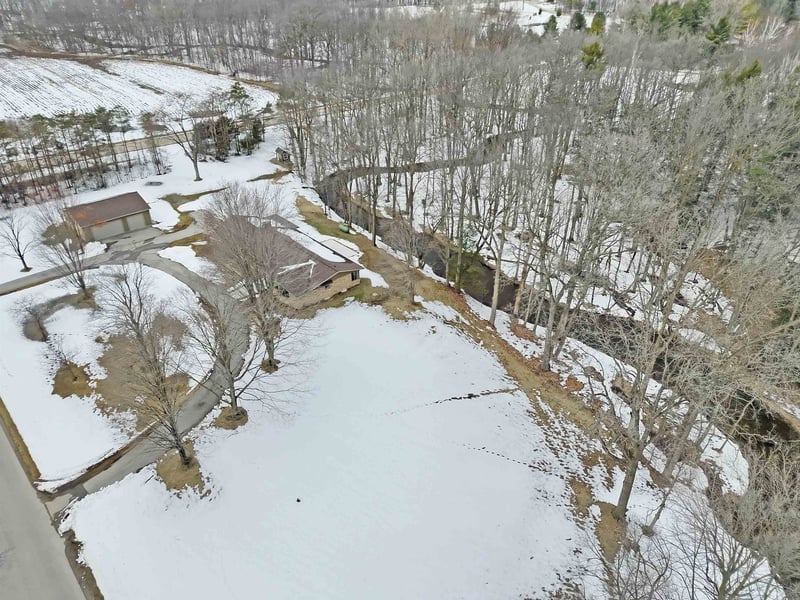 5454 Norway Dr, Pulaski, WI 54162-8929