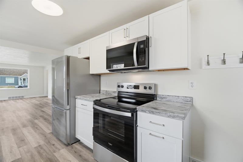 831 Martin St, Menasha, WI 54952