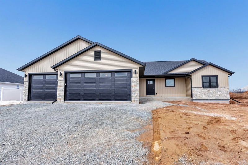 541 Behrendt Park Dr, Seymour, WI 54165-2709