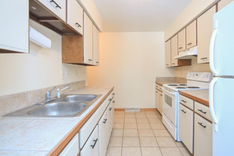 2747 8th St, Appleton, WI 54914-4225