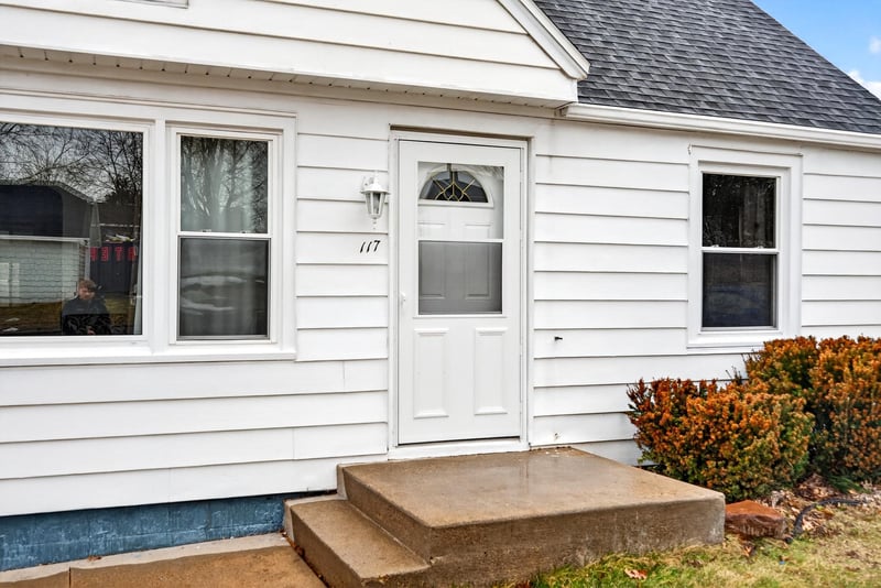 117 Cherry St, Hortonville, WI 54944-9405
