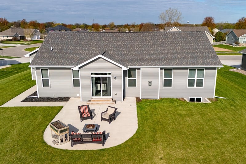 N1842 Schroeder Farm Dr, Greenville, WI 54942-8316