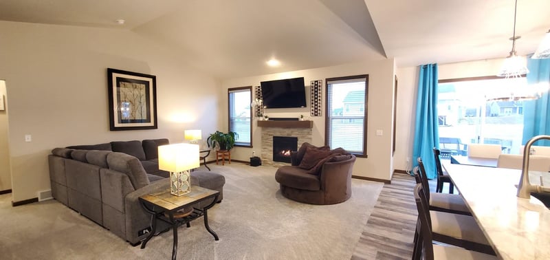 N1842 Schroeder Farm Dr, Greenville, WI 54942-8316