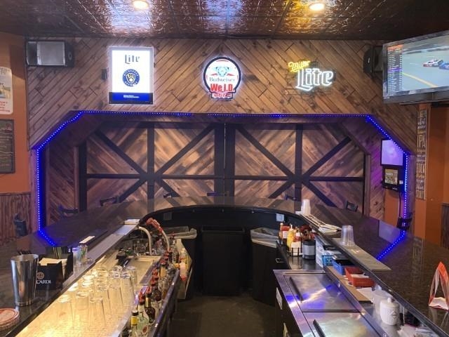 1215 Main St, Gresham, WI 54128