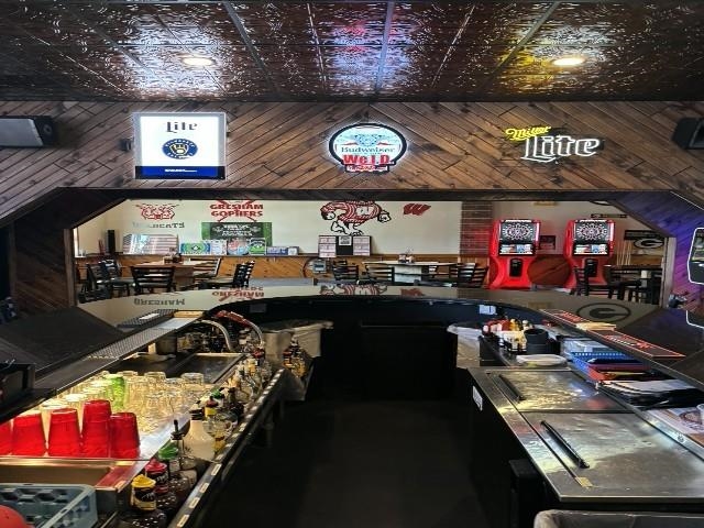 1215 Main St, Gresham, WI 54128