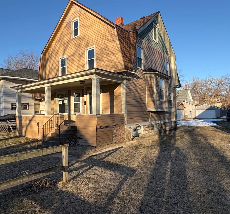 607 Maple Ave, Green Bay, WI 54303