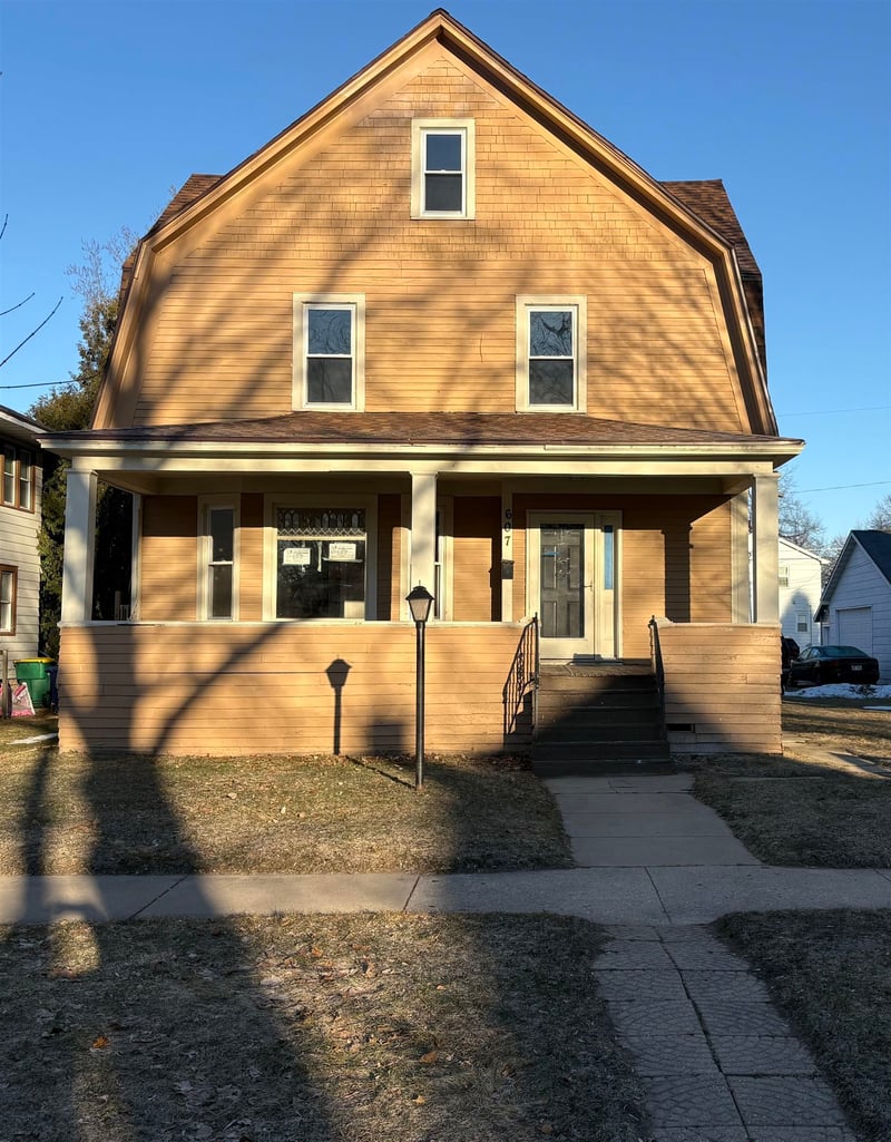 607 Maple Ave, Green Bay, WI 54303