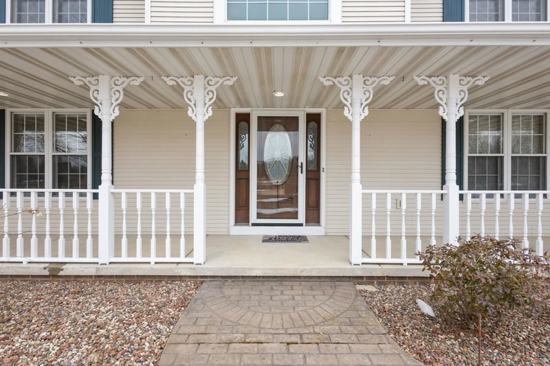 2443 Ravine Ct, Green Bay, WI 54313