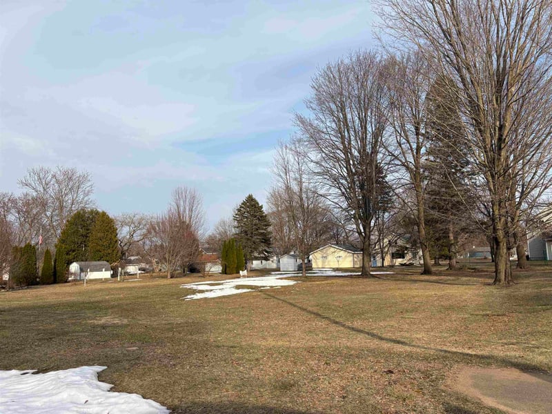 Mineau Ave #1,C, Oconto, WI 54153