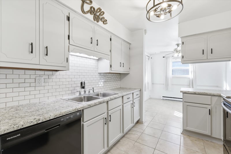 1161 Gillingham Rd, Neenah, WI 54956