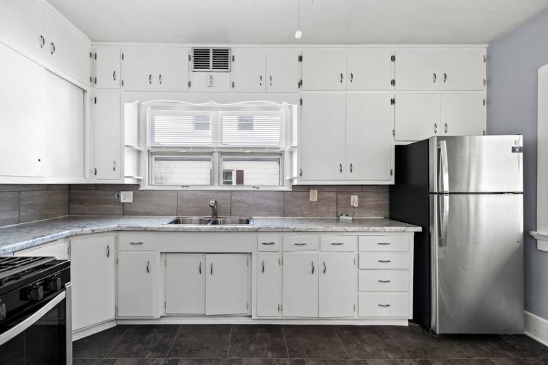 722 Bond St, Green Bay, WI 54303