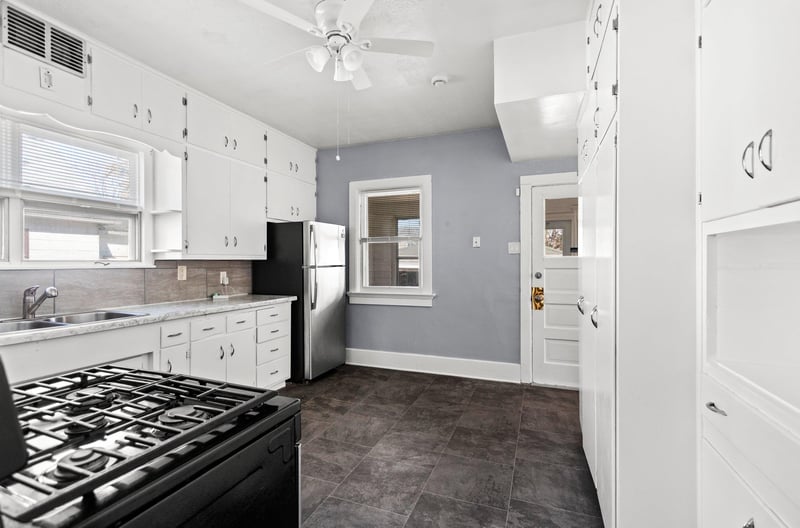 722 Bond St, Green Bay, WI 54303