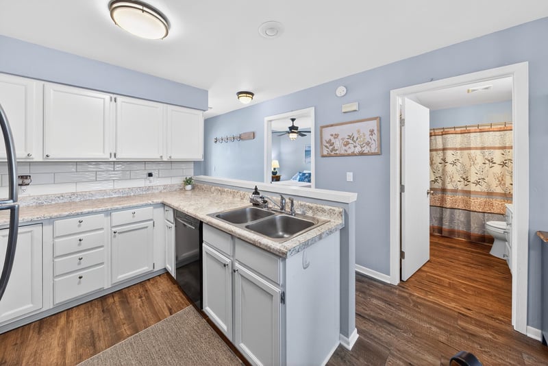 247 1st St, Winneconne, WI 54986