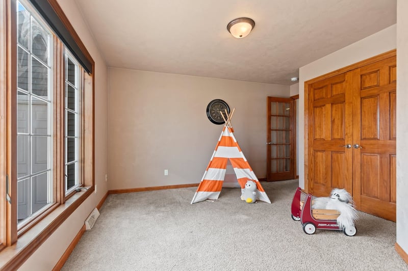 W5054 Birchwood Dr, Sherwood, WI 54169-9506