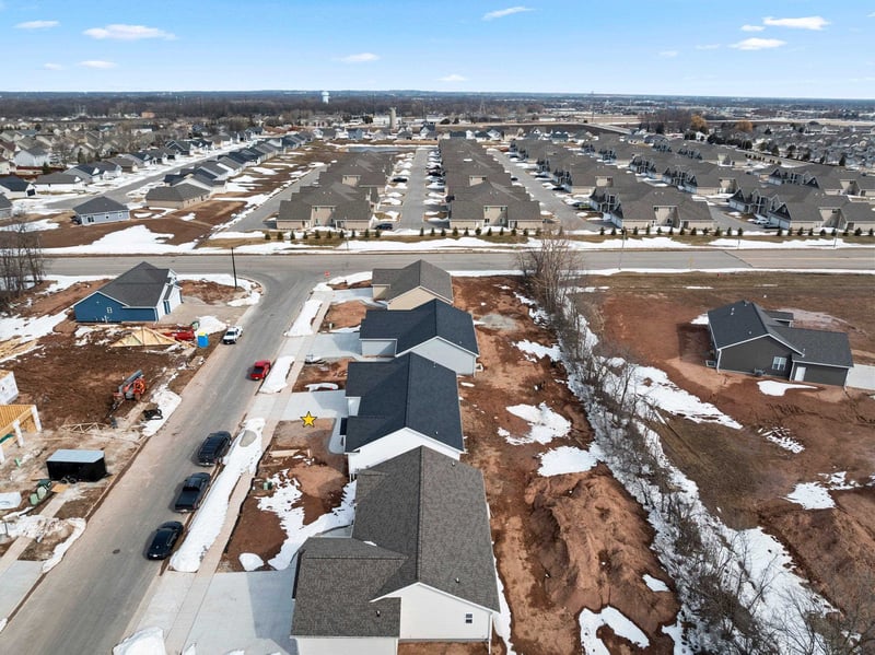 N9278 Constellation Dr, Appleton, WI 54915