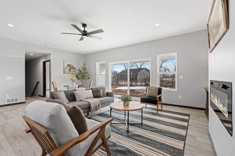 2652 Lawrence Ln, Neenah, WI 54956