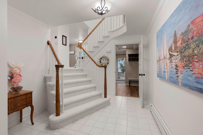 3520 Briar Ter, Green Bay, WI 54301-1126