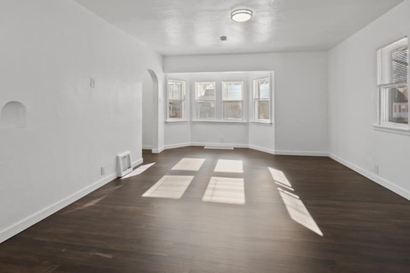 1132 12th Ave, Green Bay, WI 54304